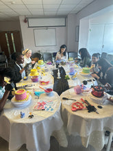 Load image into Gallery viewer, Bento &amp; Blooms: Cake Decorating Experience